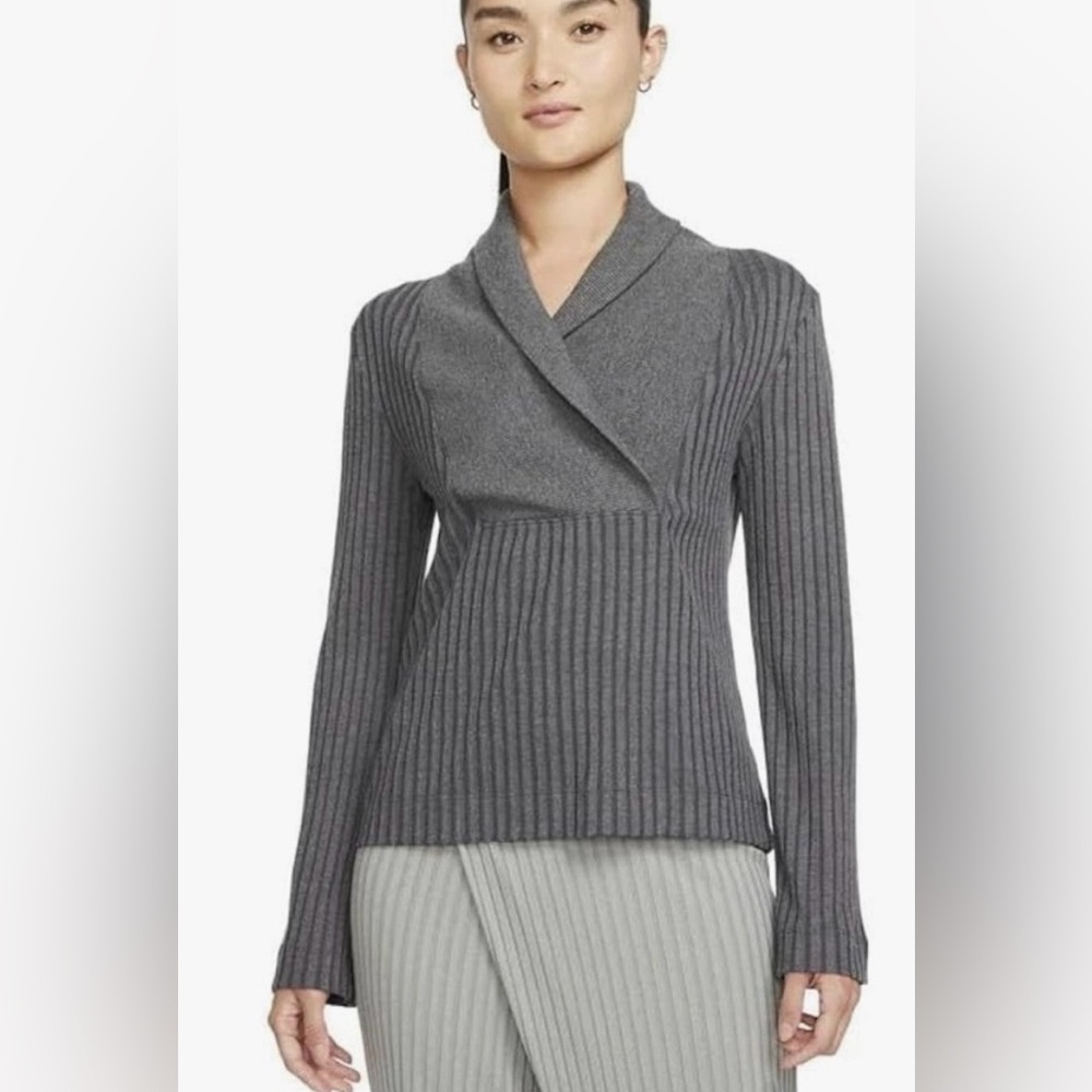 Nike Yoga Luxe Gray Ribbed Sweater